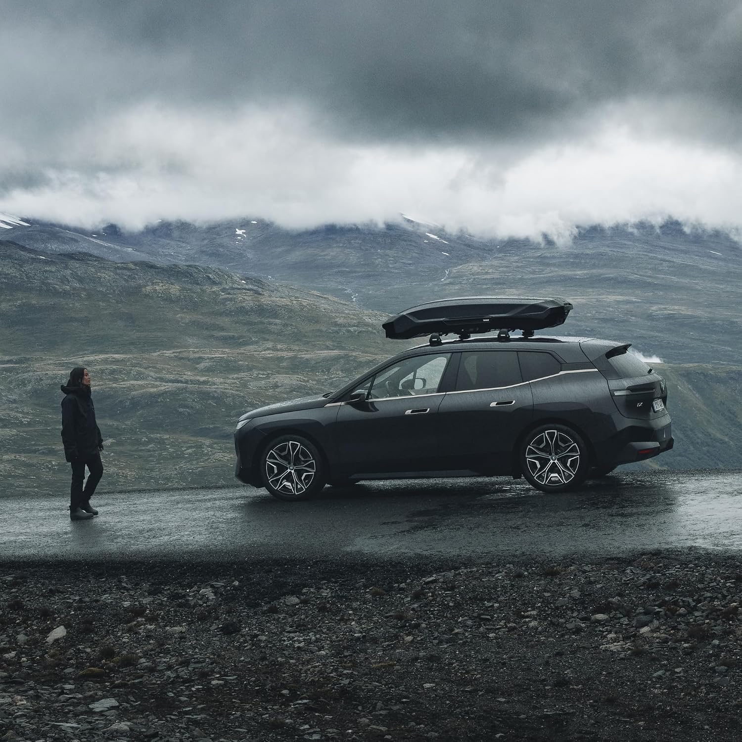 Thule Motion 3 Roof Box Black Glossy L